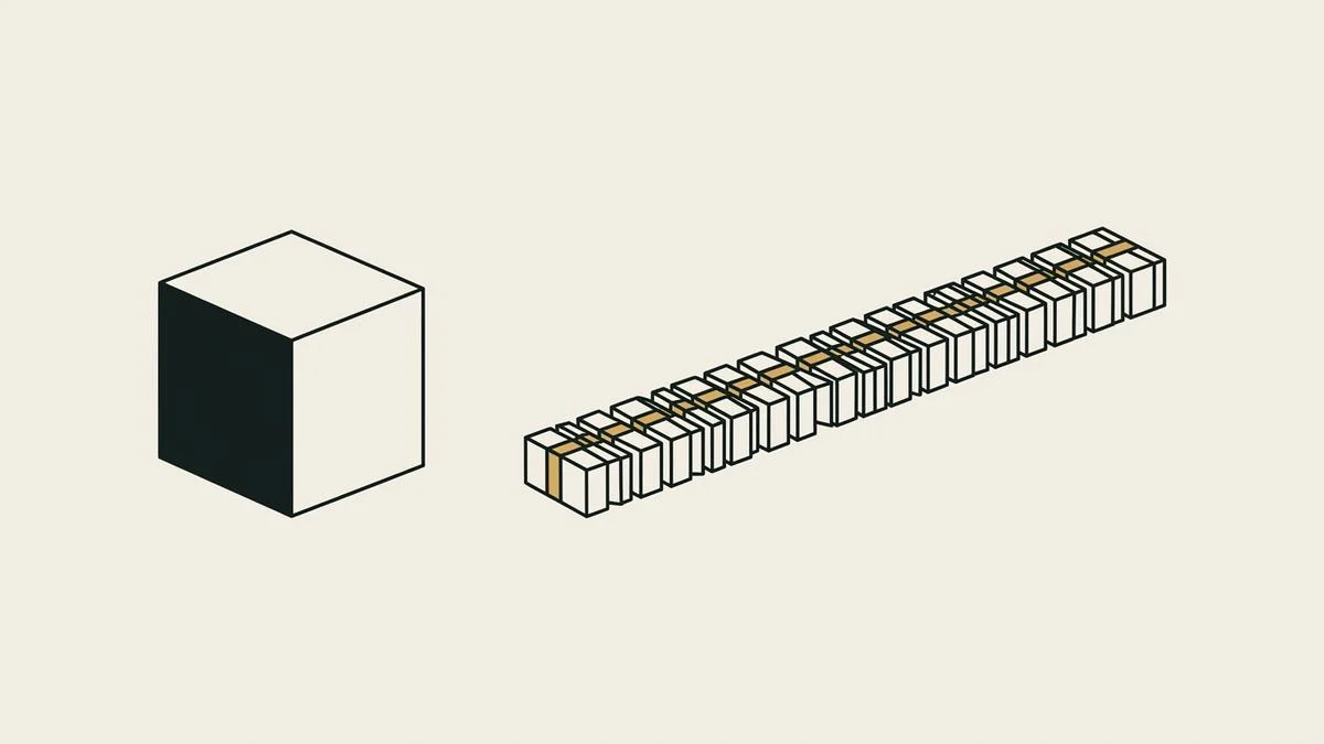 Un gros bloc payé une seule fois à côté d’une longue rangée de petits blocs répétés, illustrant un paiement unique contre soixante paiements mensuels